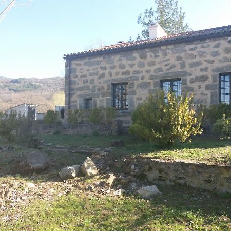 Casa Rural De Benjamin Palencia Villafranca de la Sierra Eksteriør billede