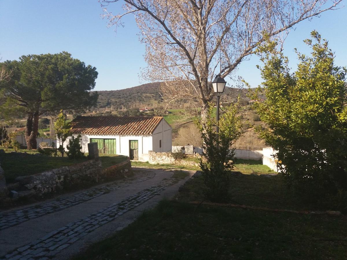 Casa Rural De Benjamin Palencia Villafranca de la Sierra Eksteriør billede